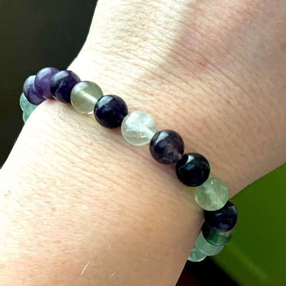 Genuine Fluorite ✨SPIRITUAL DETOX✨ Gemstone bracelet - Picture 4 of 8